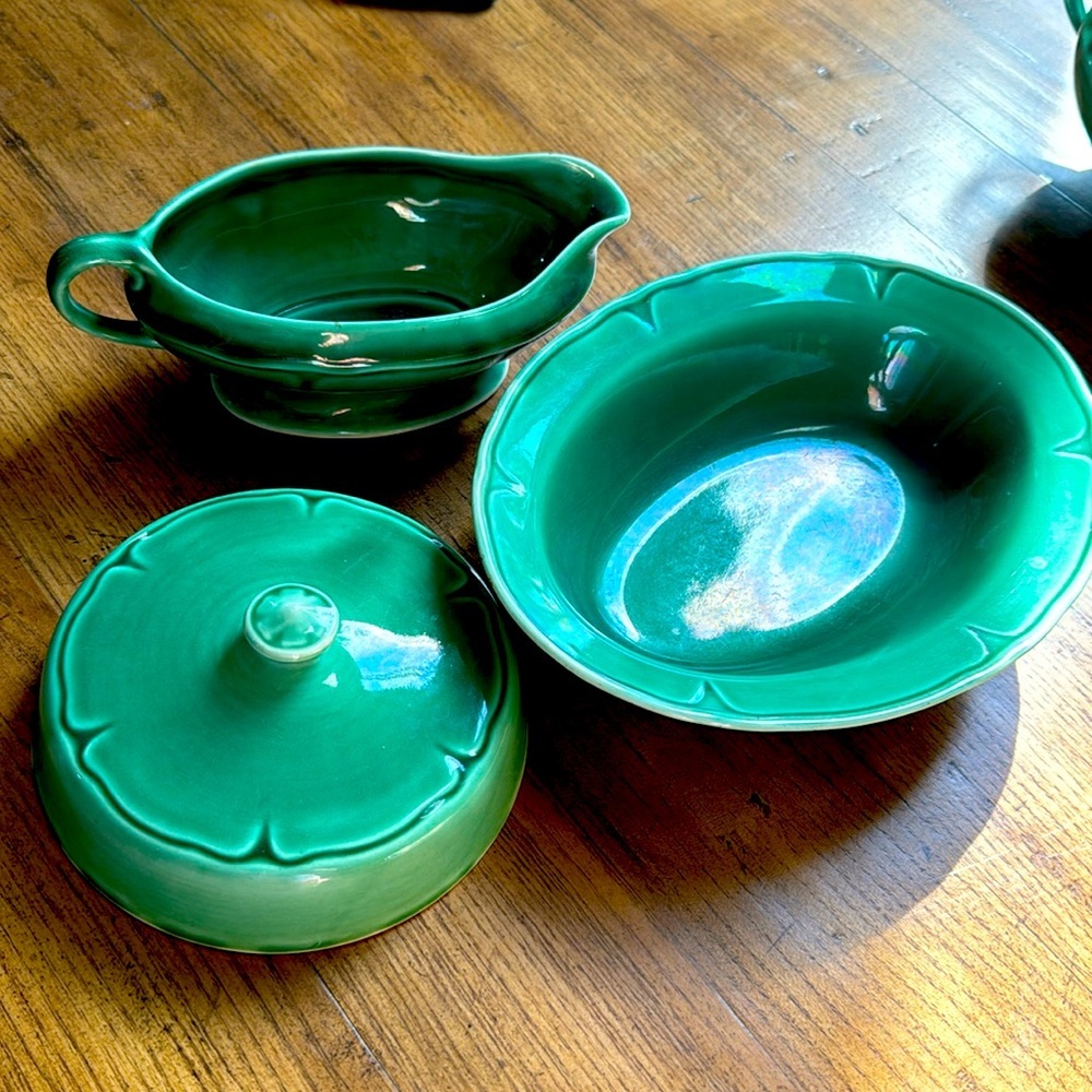 1930’s Petal Green MOUNT CLEMENS vegetable bowl and creamer |matching random lid